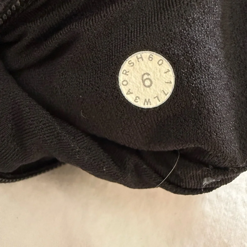 Lululemon Squad Goals Hoodie - Picture 4 of 5